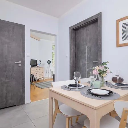 Elegancki Katowa 11 Praca Zdalna By Renters Apartment