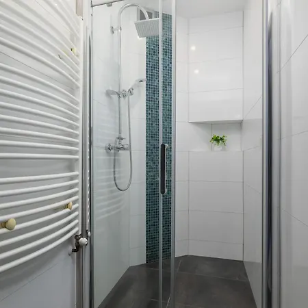Appartamento Elegancki Katowa 11 Praca Zdalna By Renters Cracovia